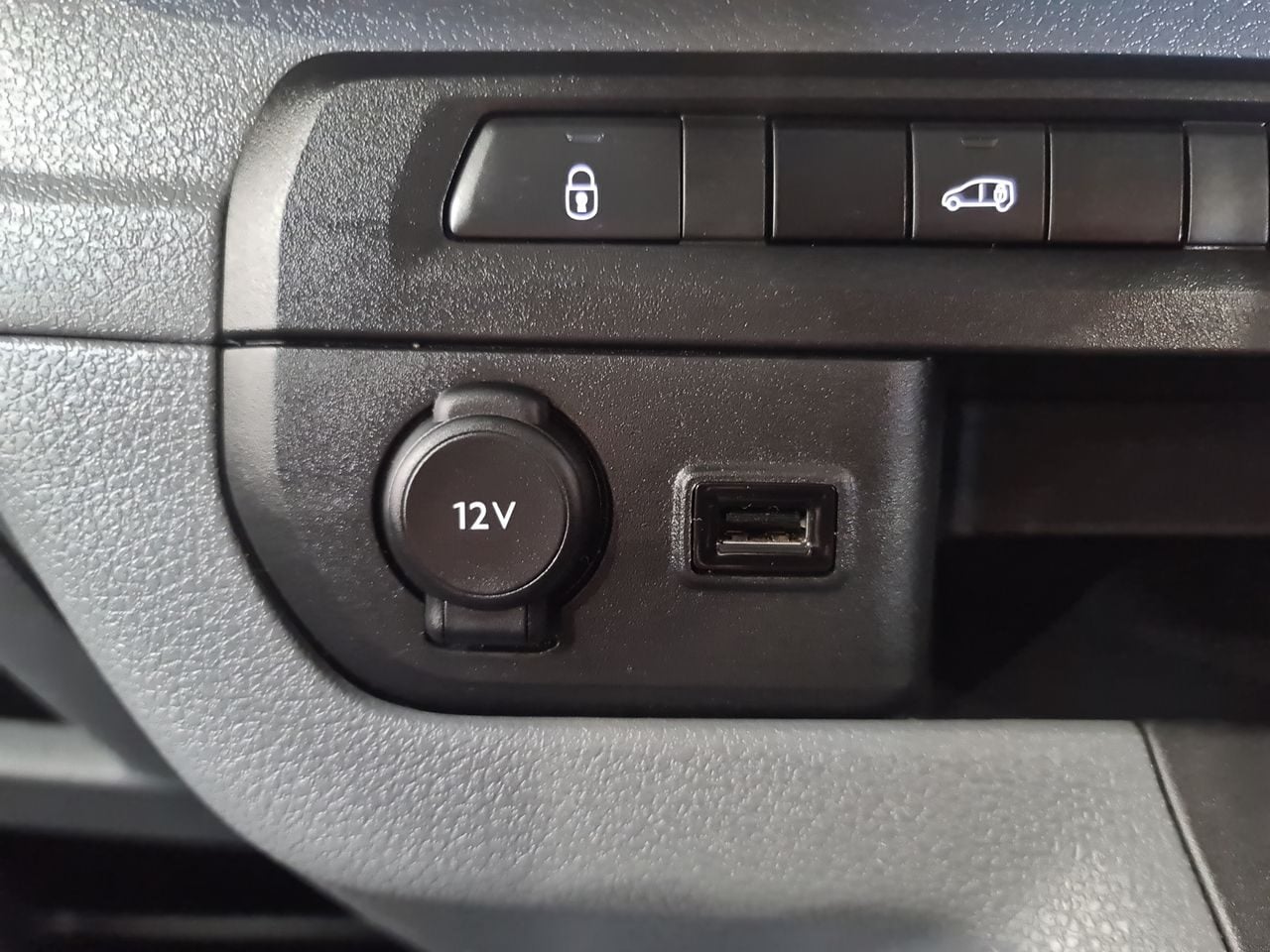 Used Vauxhall Vivaro 2023 for sale - 78218954: Photo 31