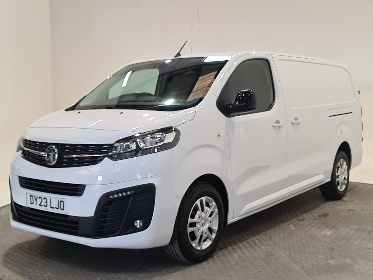Used Vauxhall Vivaro 2023 for sale - 78218954: Photo 4