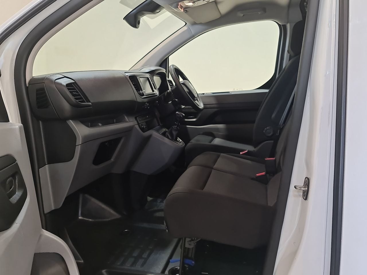 Used Vauxhall Vivaro 2023 for sale - 78218954: Photo 7
