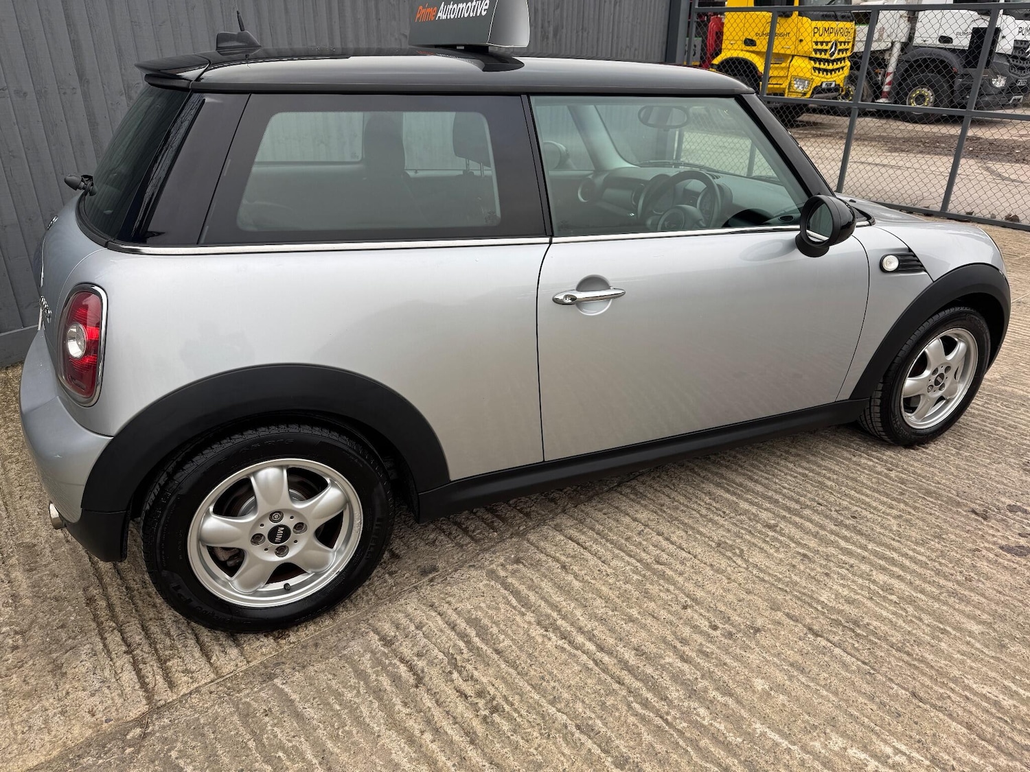 Used MINI Hatch 2009 for sale - 78116261: Photo 3