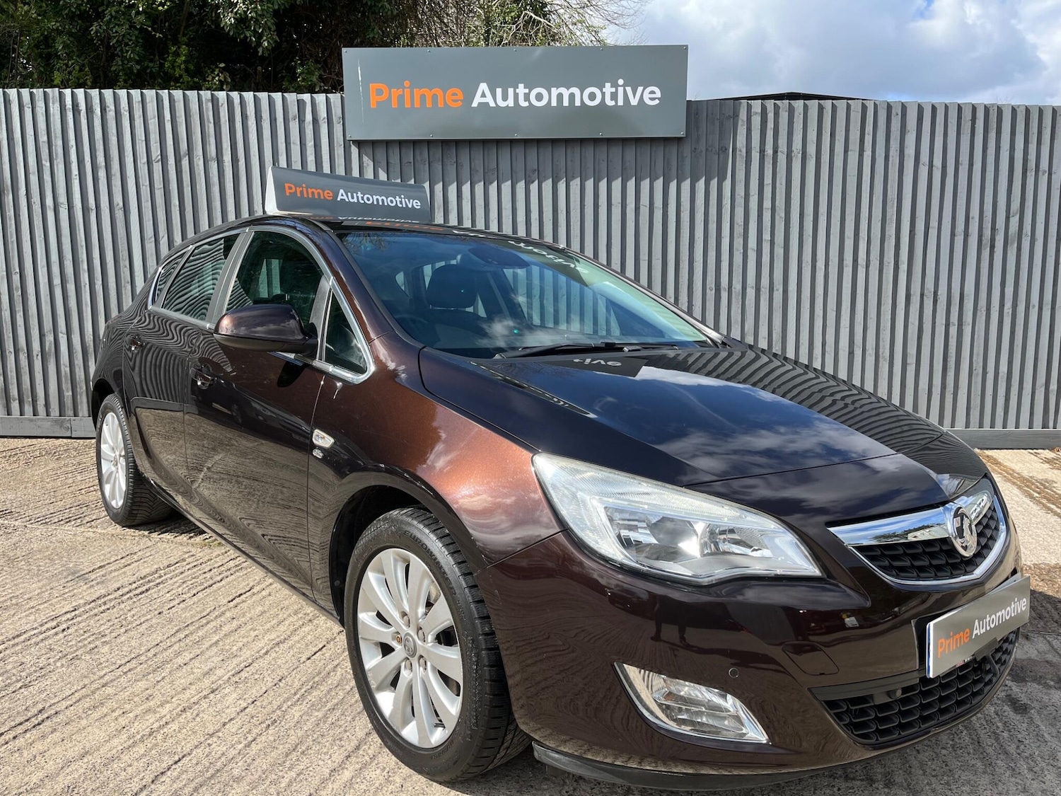 Used Vauxhall Astra 2012 for sale - 78033764: Photo 1