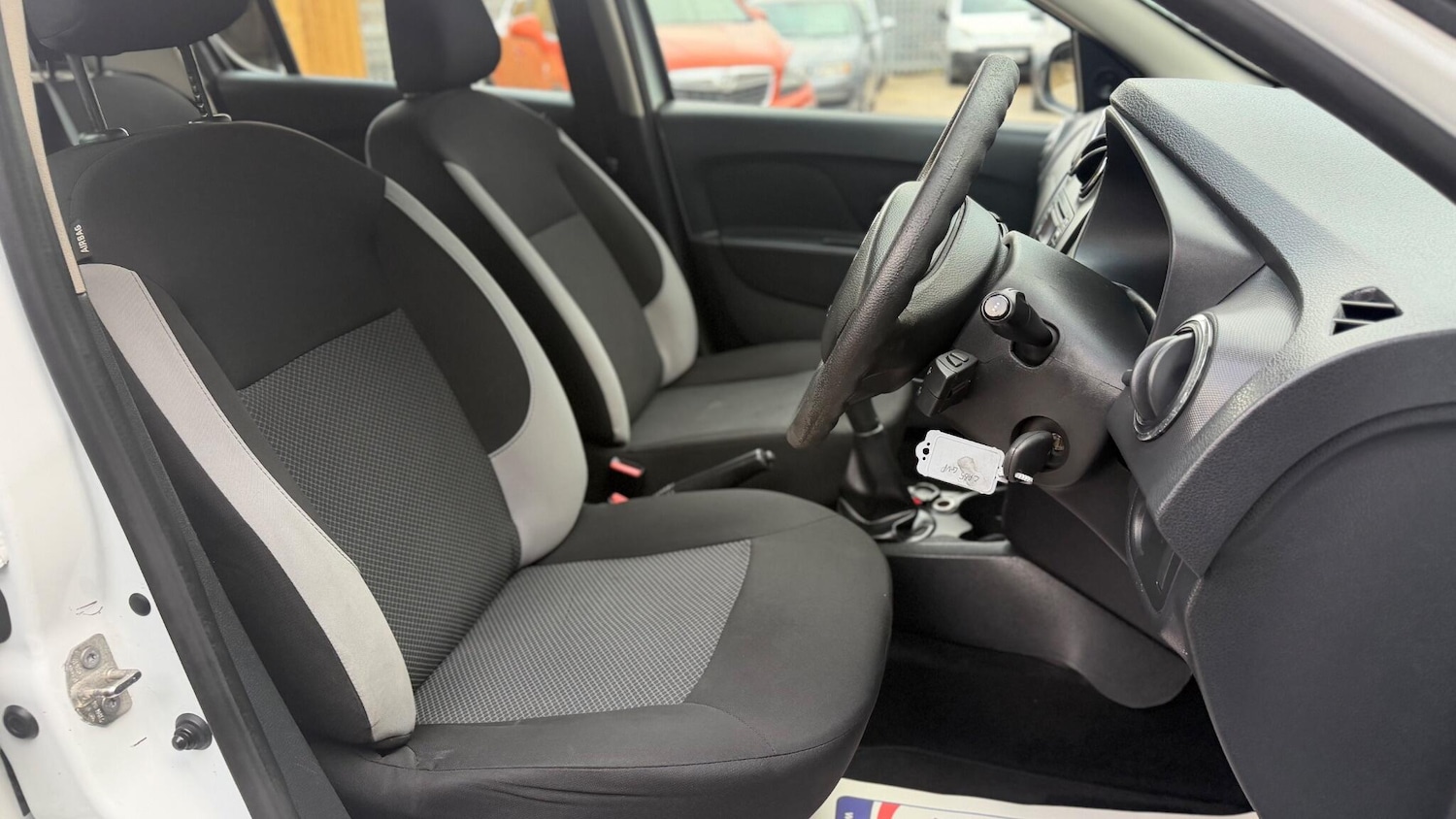 Used Dacia Sandero for sale - 77882915: Photo 11