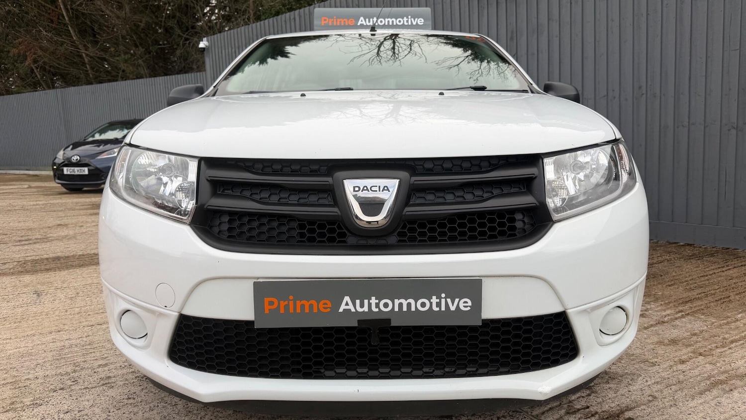 Used Dacia Sandero for sale - 77882915: Photo 2