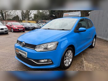 Used Volkswagen Polo 2015 for sale - 77883503: Photo