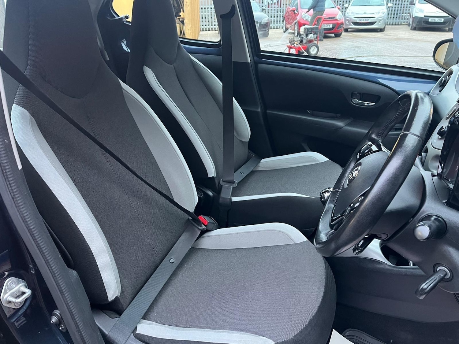 Used Toyota AYGO for sale - 77883422: Photo 11