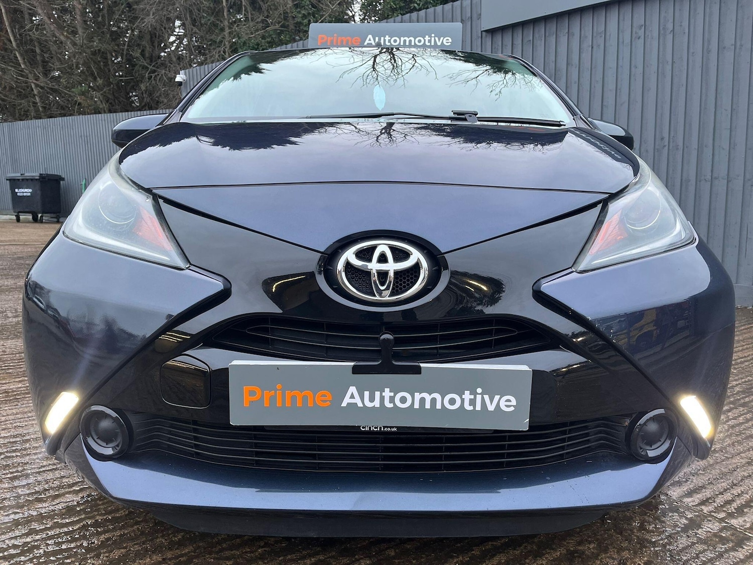 Used Toyota AYGO for sale - 77883422: Photo 2