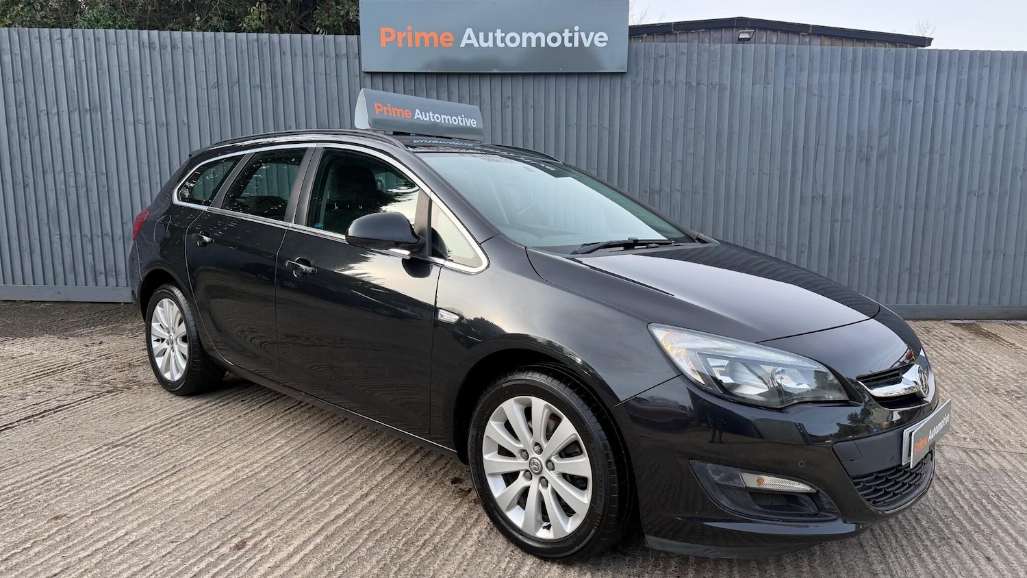 Used Vauxhall Astra for sale - 77882847: Photo 1