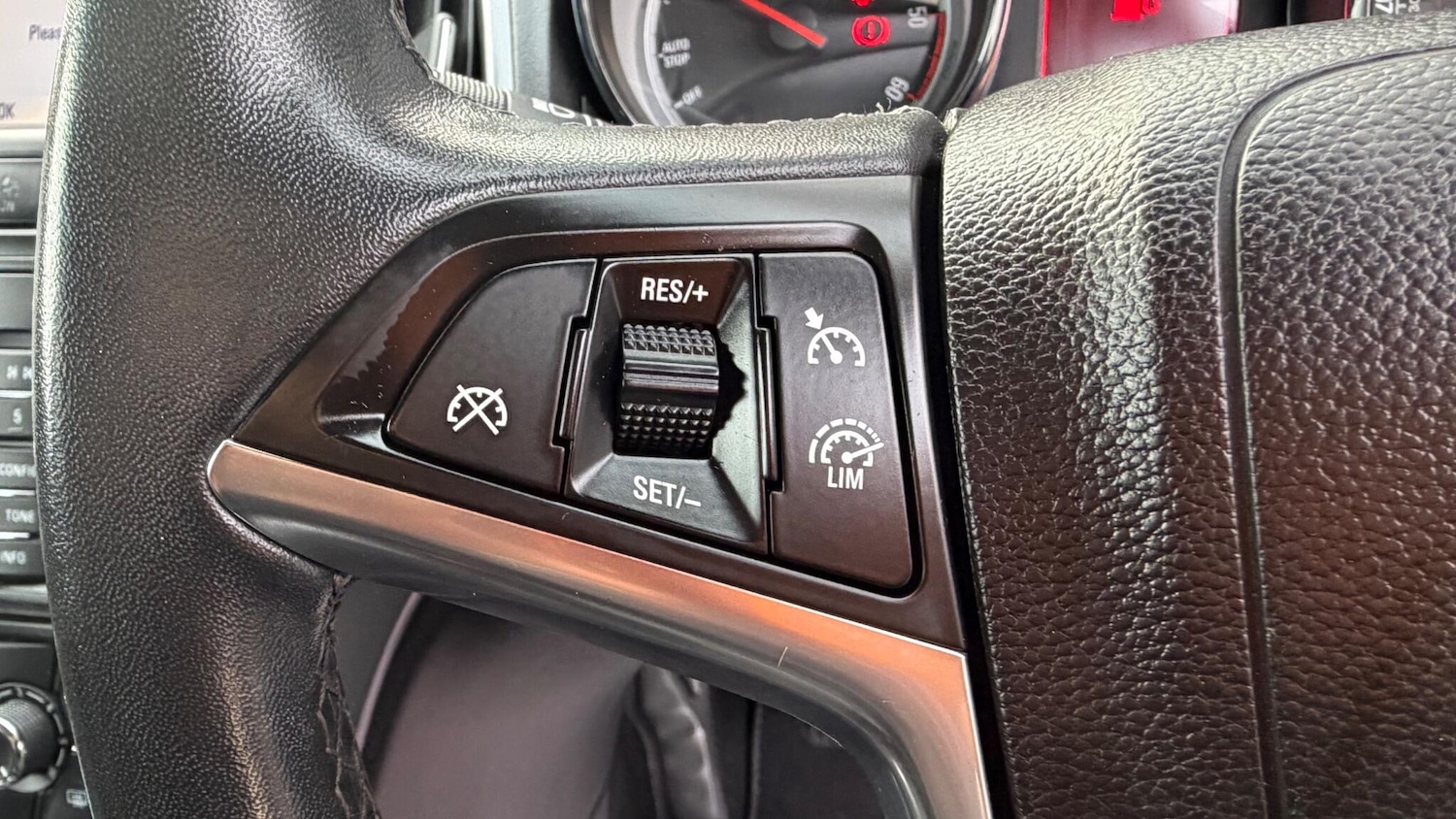 Used Vauxhall Astra for sale - 77882847: Photo 16