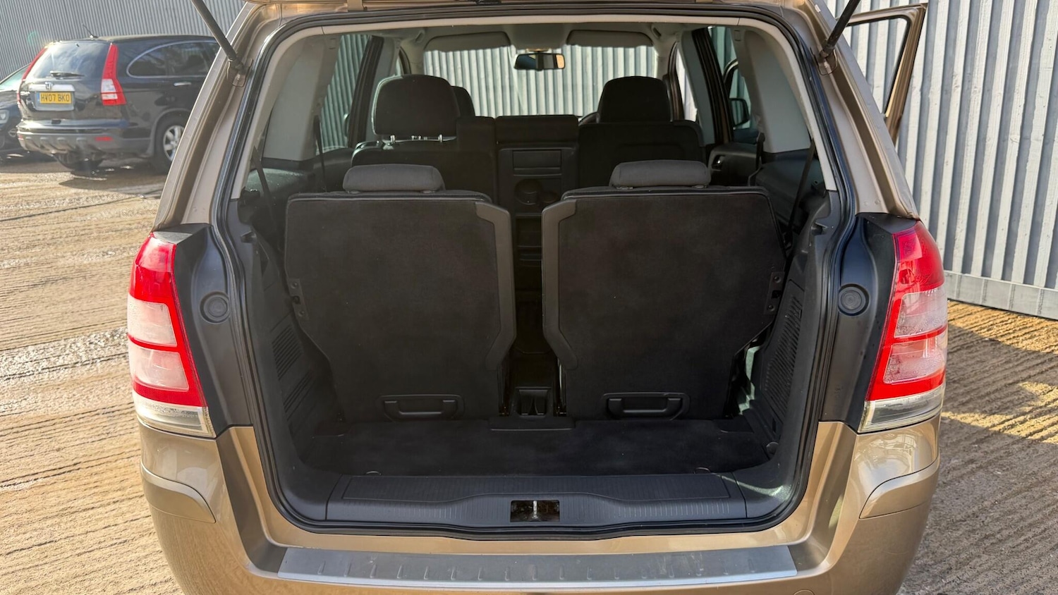 Used Vauxhall Zafira for sale - 77883572: Photo 17