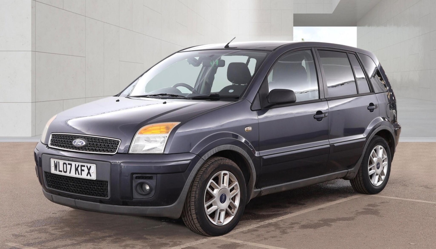 Used Ford Fusion 2007 for sale - 78099870: Photo 2