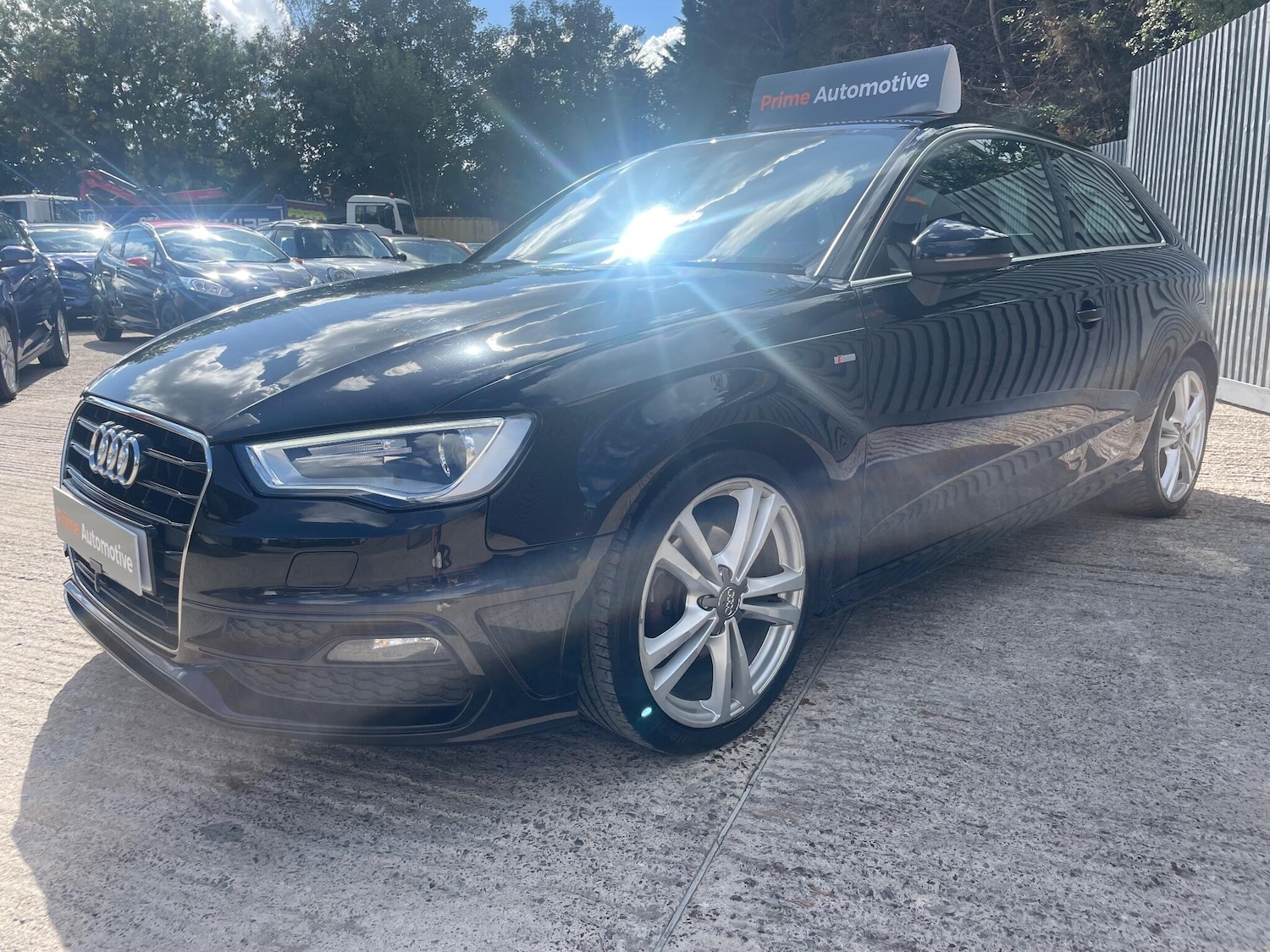 Used Audi A3 2014 for sale - 77925000: Photo 3