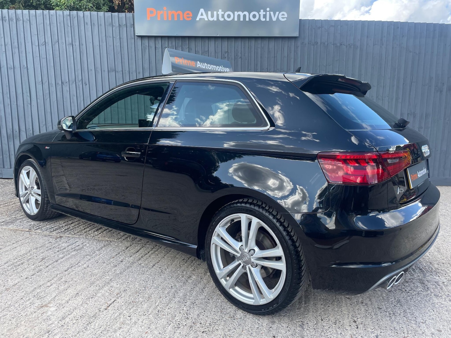 Used Audi A3 2014 for sale - 77925000: Photo 4