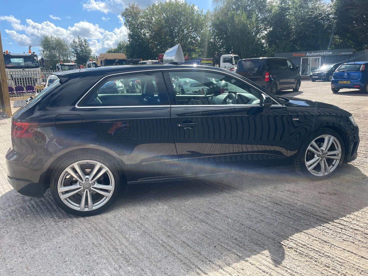 Used Audi A3 2014 for sale - 77925000: Photo 7