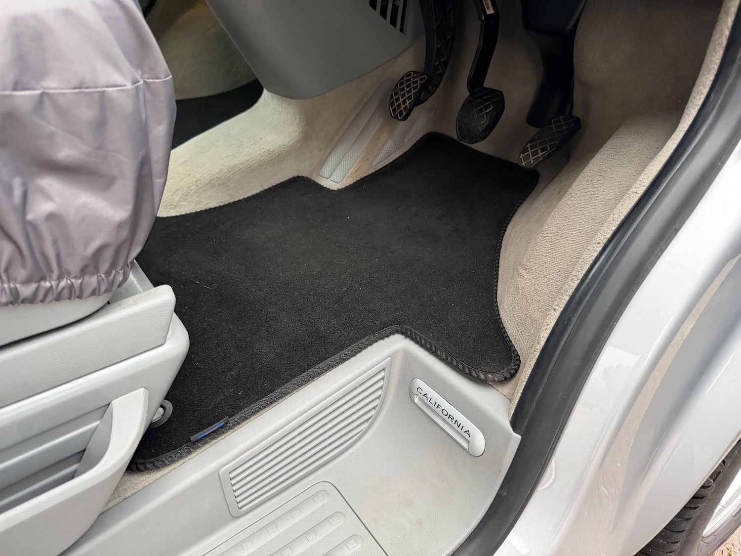 Used Volkswagen California 2010 for sale - 77119925: Photo 38