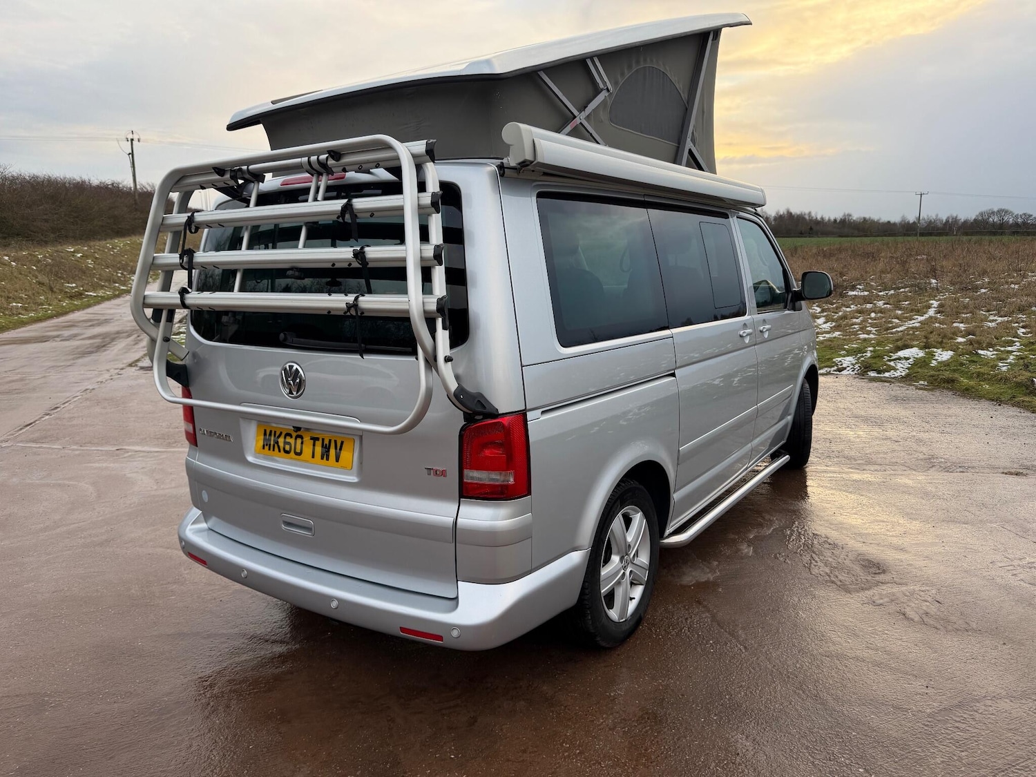 Used Volkswagen California 2010 for sale - 77119925: Photo 70