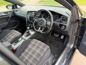 Used Volkswagen Golf 2016 for sale - 78261445: Photo