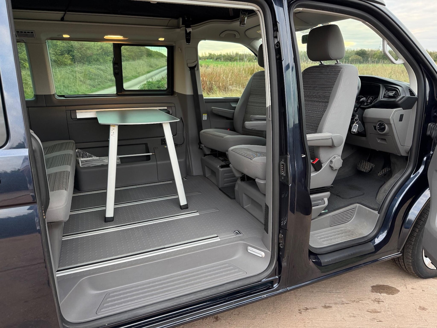 Used Volkswagen California 2021 for sale - 76121682: Photo 6