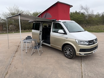 Used Volkswagen California 2017 for sale - 77784570: Photo