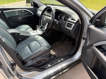 Used Volvo XC70 2012 for sale - 78911646: Photo