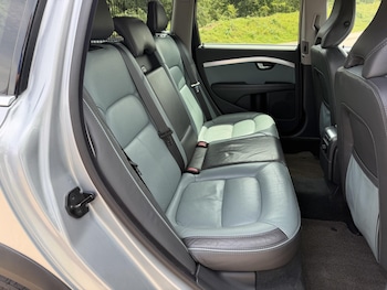 Used Volvo XC70 2012 for sale - 78911646: Photo