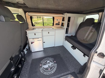 Used Volkswagen Transporter 2019 for sale - 78675561: Photo