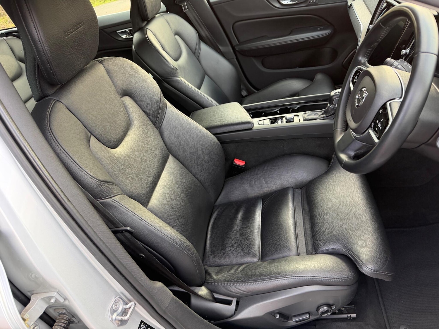 Used Volvo V60 2018 for sale - 77266790: Photo 22