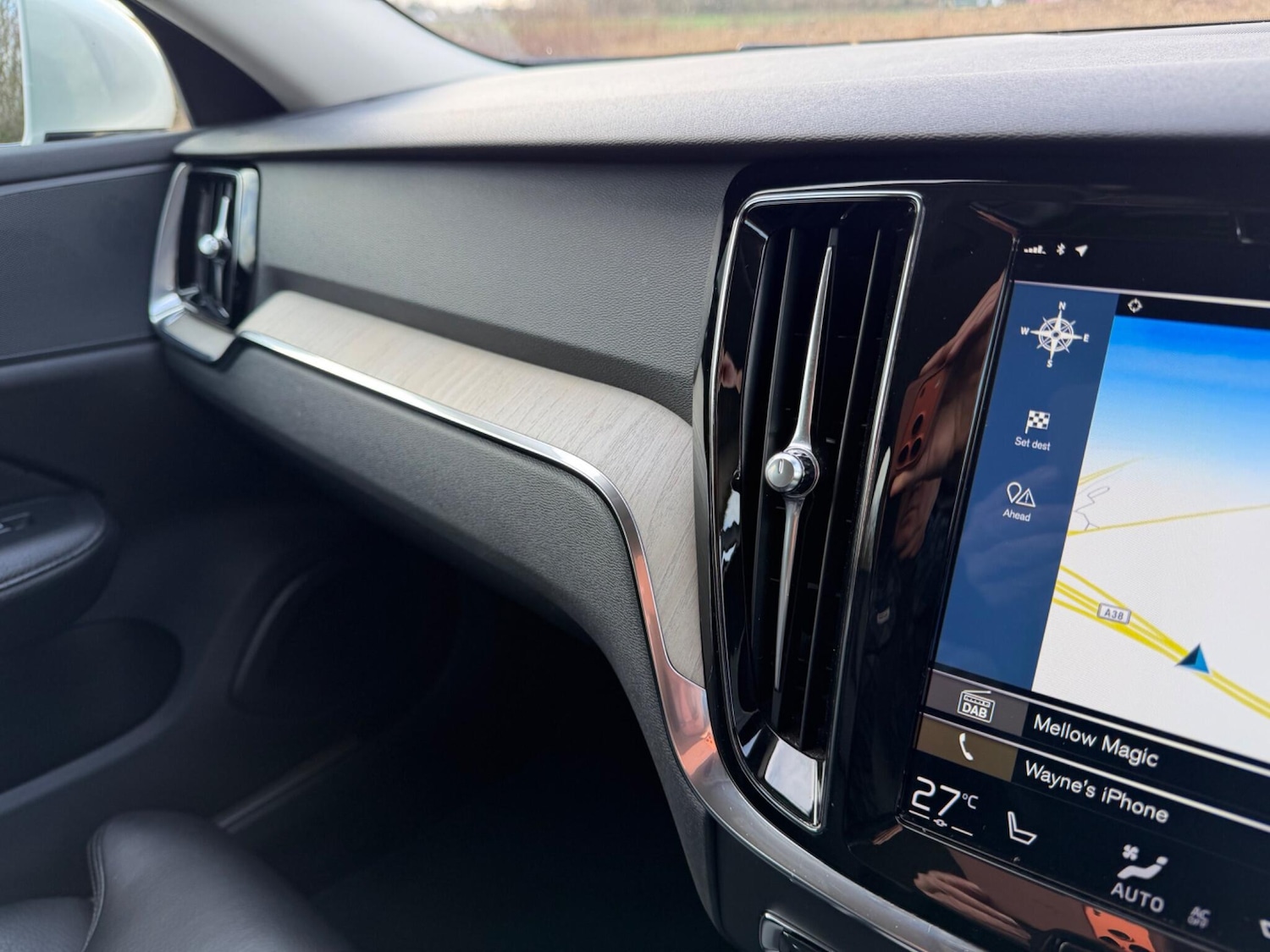 Used Volvo V60 2018 for sale - 77266790: Photo 24