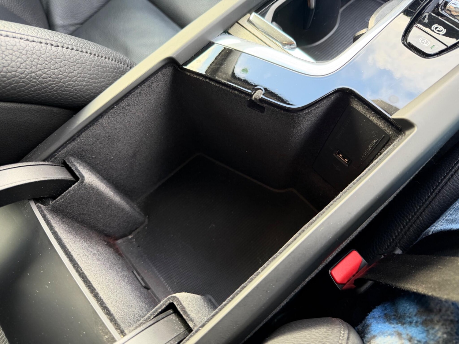 Used Volvo V60 2018 for sale - 77266790: Photo 27