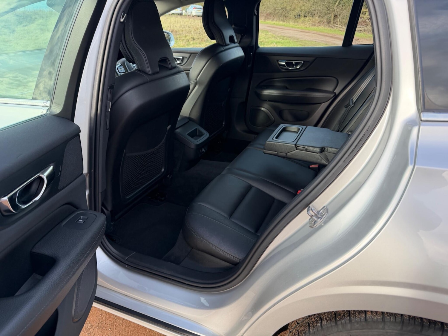 Used Volvo V60 2018 for sale - 77266790: Photo 35