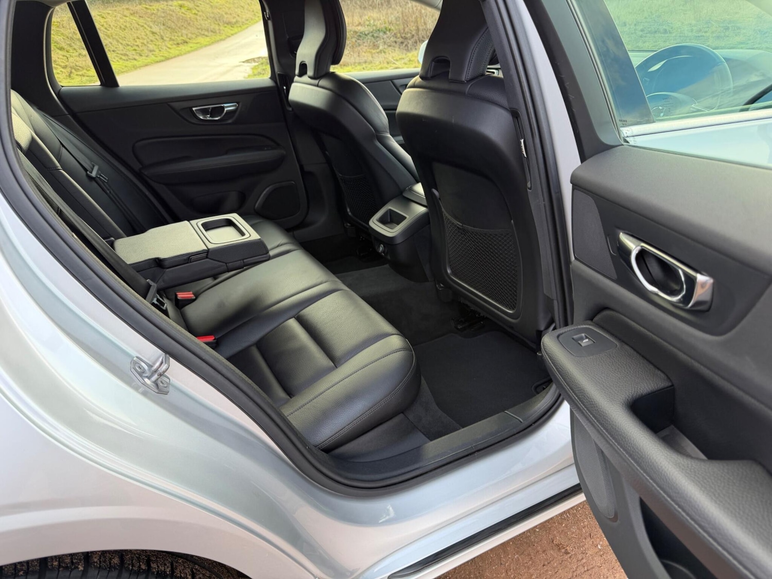 Used Volvo V60 2018 for sale - 77266790: Photo 38