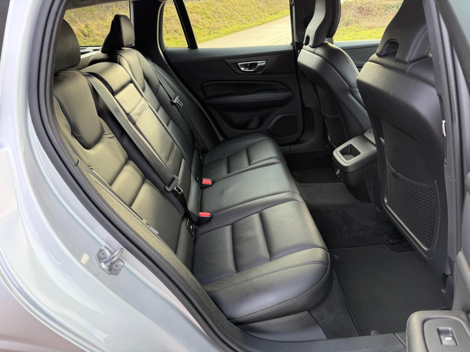 Used Volvo V60 2018 for sale - 77266790: Photo 43