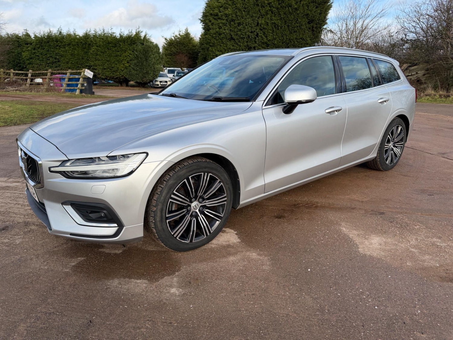 Used Volvo V60 2018 for sale - 77266790: Photo 6