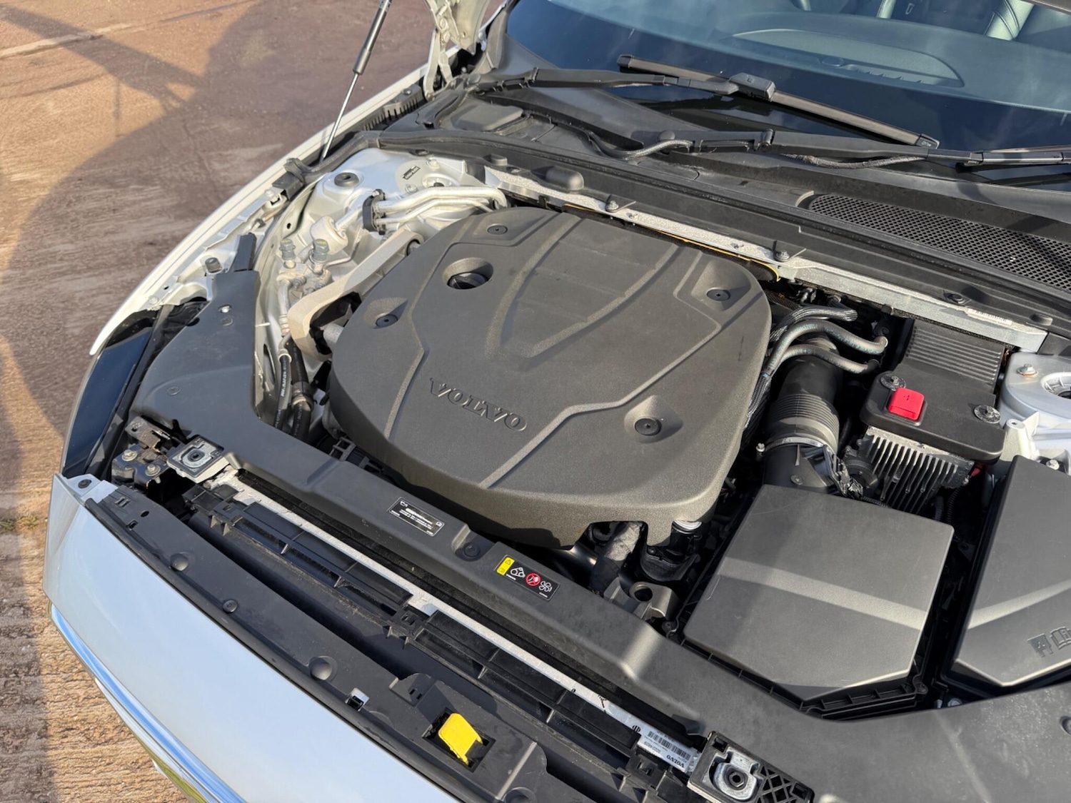 Used Volvo V60 2018 for sale - 77266790: Photo 65