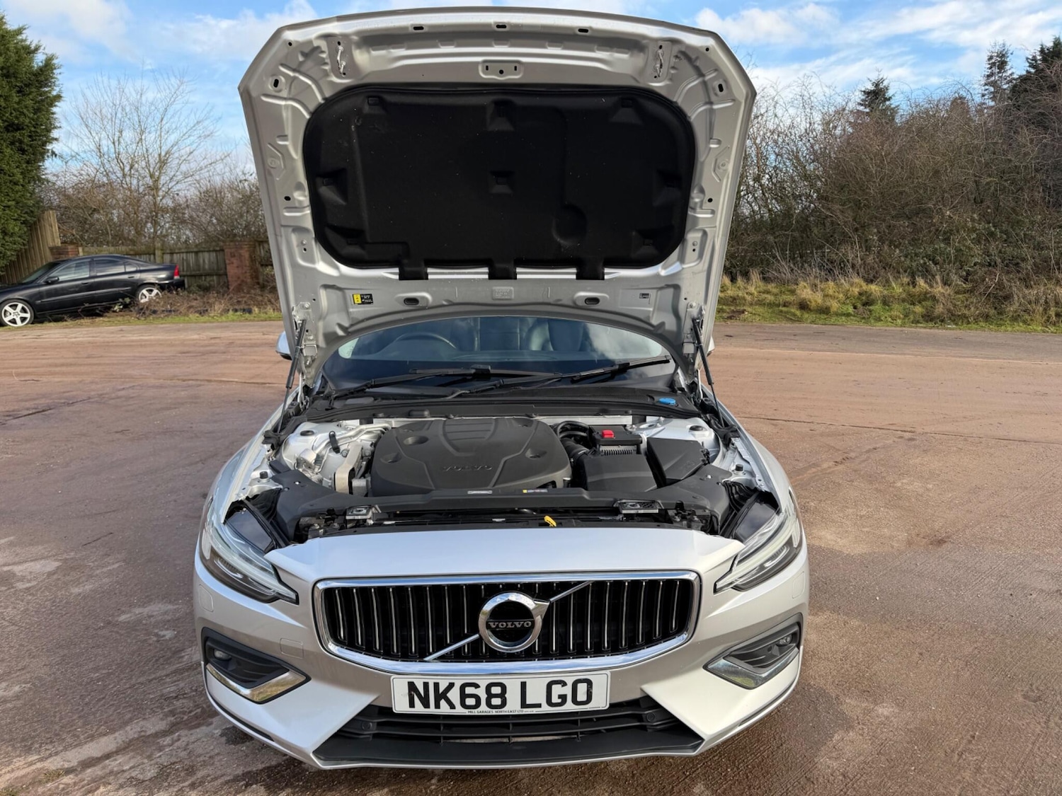 Used Volvo V60 2018 for sale - 77266790: Photo 67