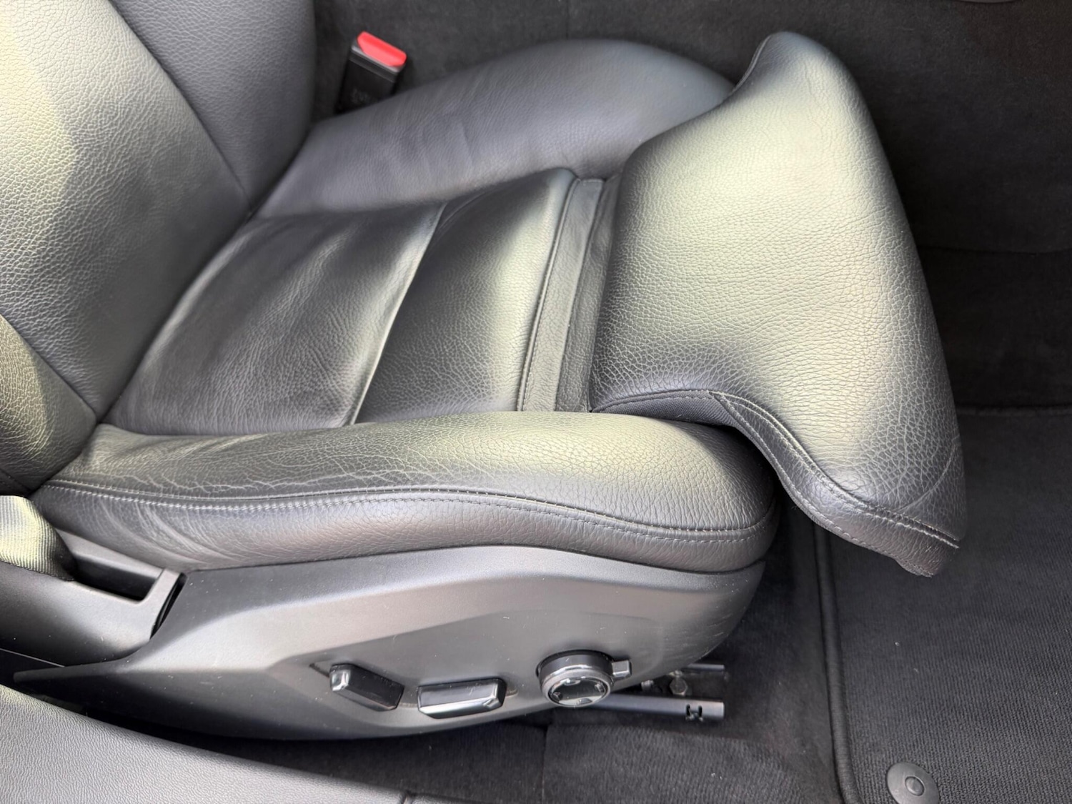 Used Volvo V60 2018 for sale - 77266790: Photo 9