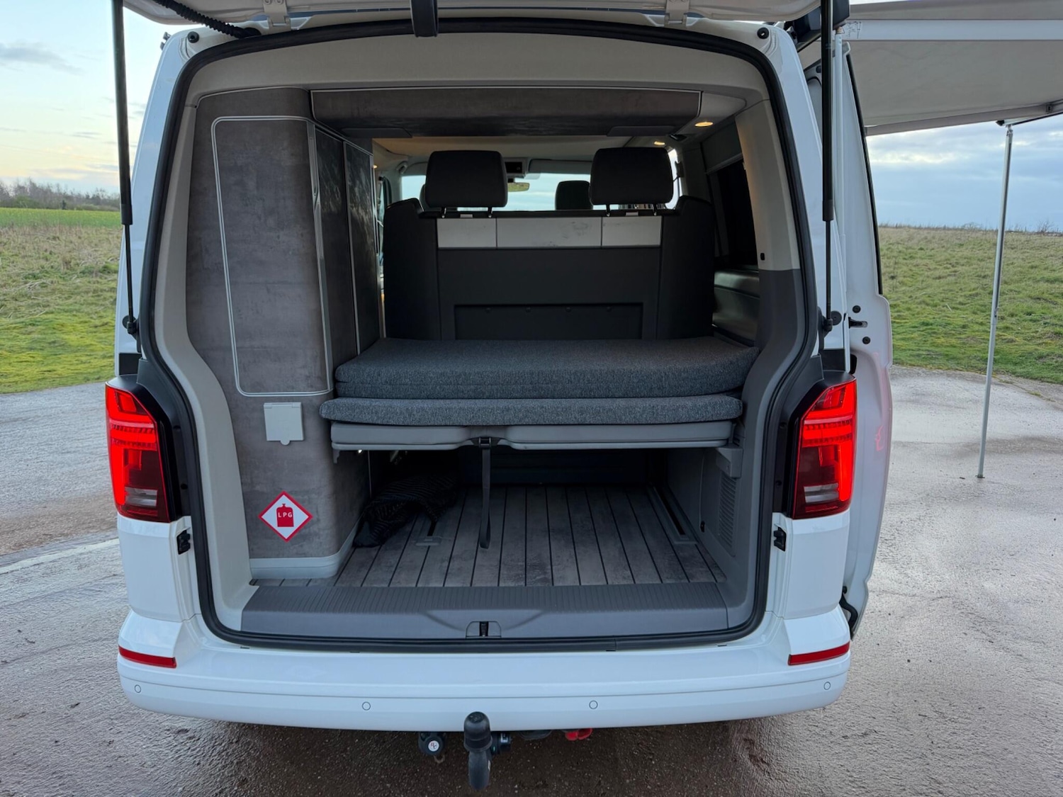 Used Volkswagen California 2020 for sale - 77882231: Photo 11