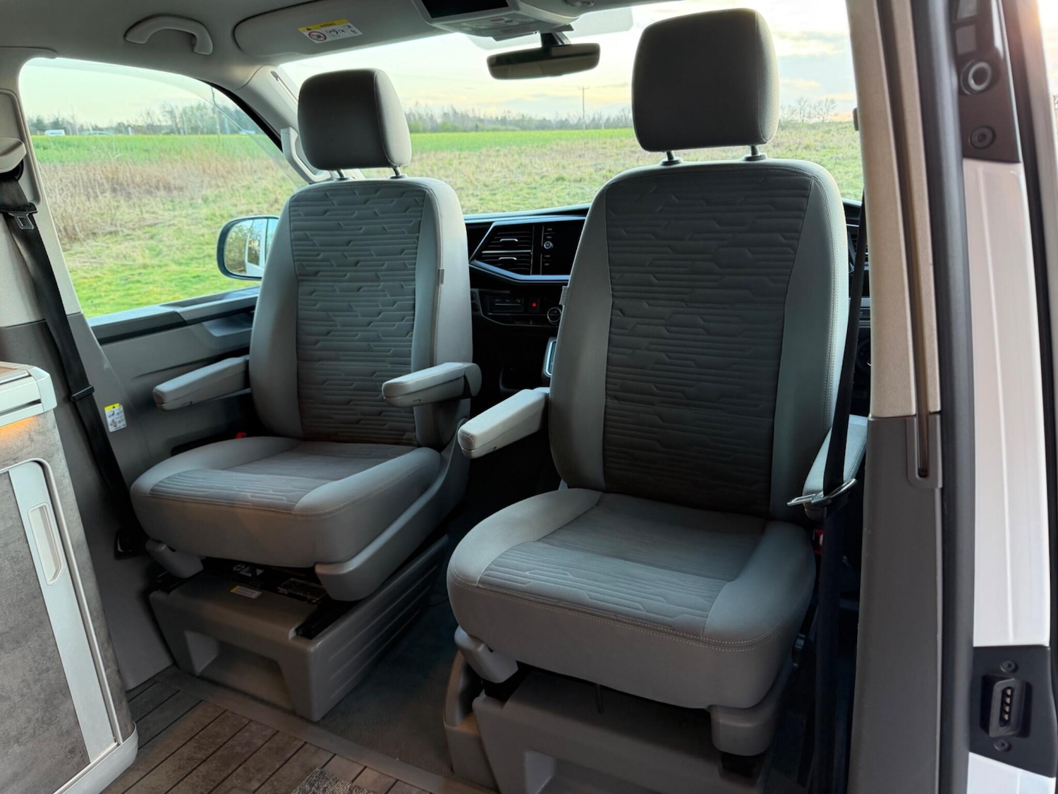 Used Volkswagen California 2020 for sale - 77882231: Photo 17