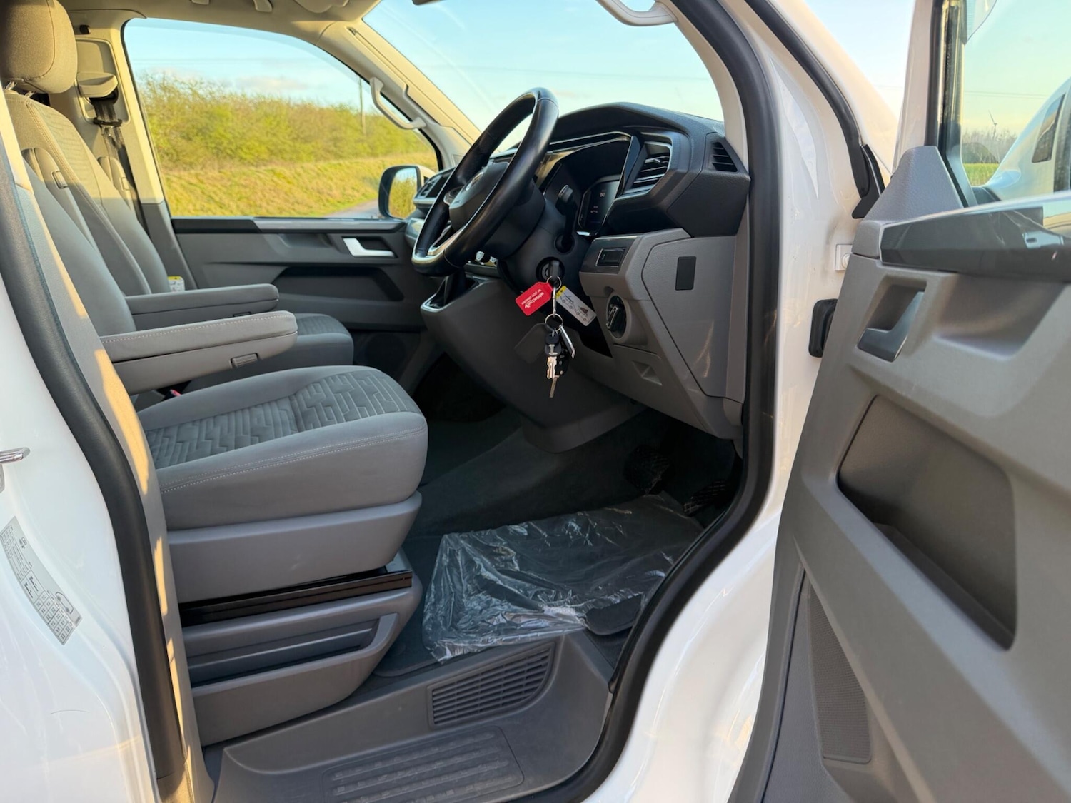 Used Volkswagen California 2020 for sale - 77882231: Photo 40