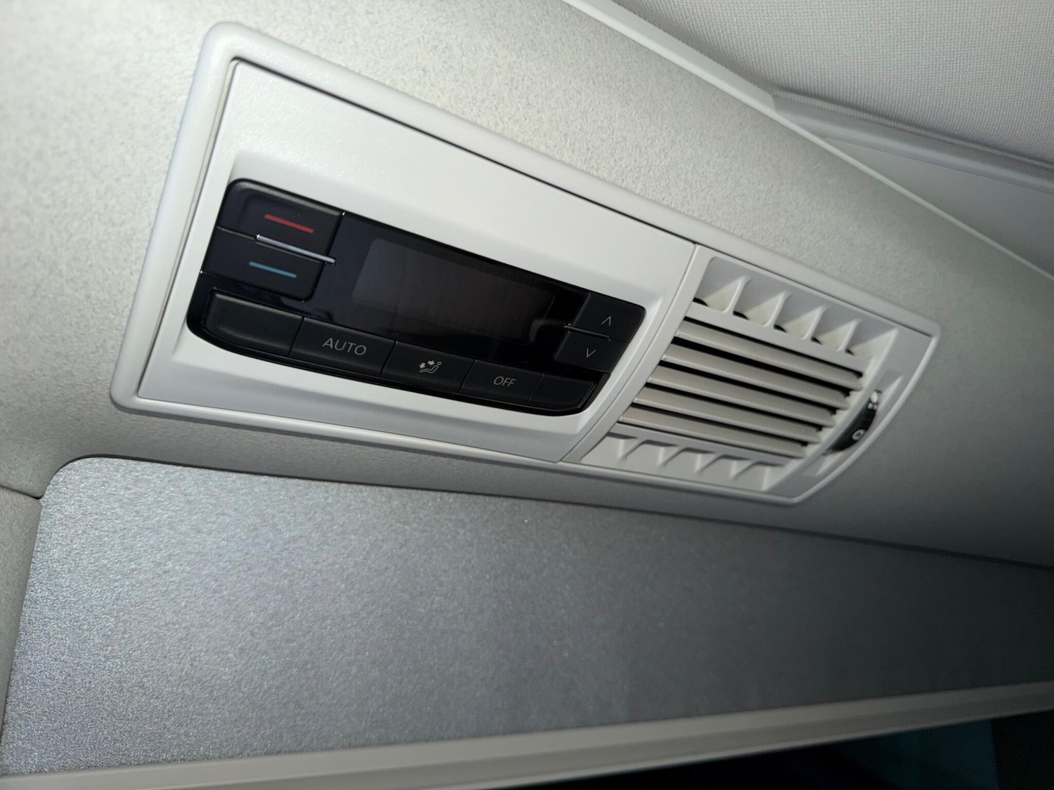 Used Volkswagen California 2020 for sale - 77882231: Photo 44