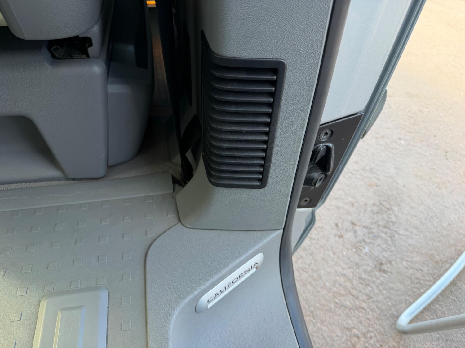 Used Volkswagen California 2007 for sale - 78115873: Photo 37