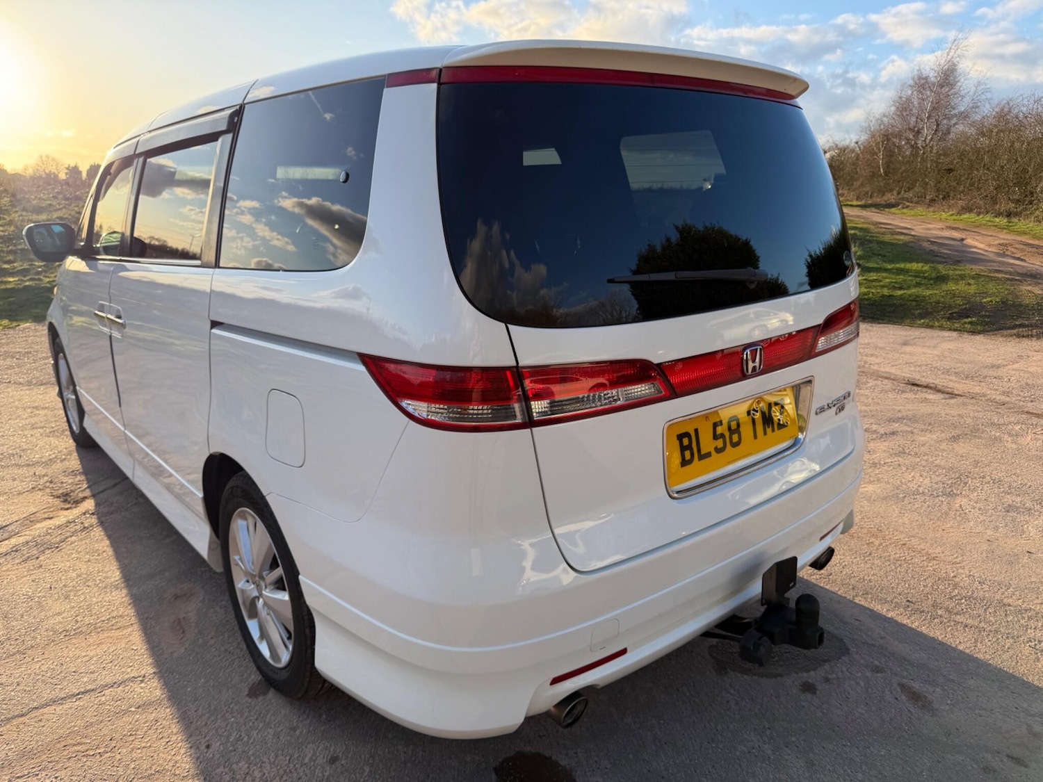 Used Honda Elysion for sale - 77704770: Photo 2