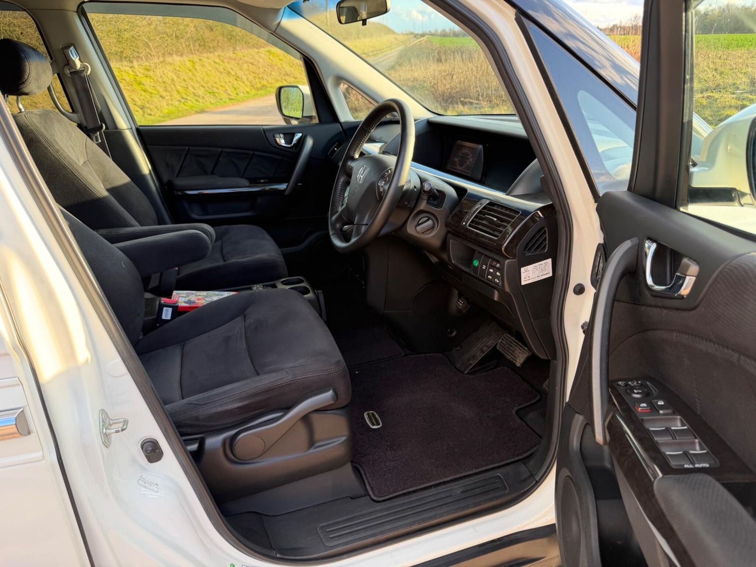 Used Honda Elysion for sale - 77704770: Photo 3