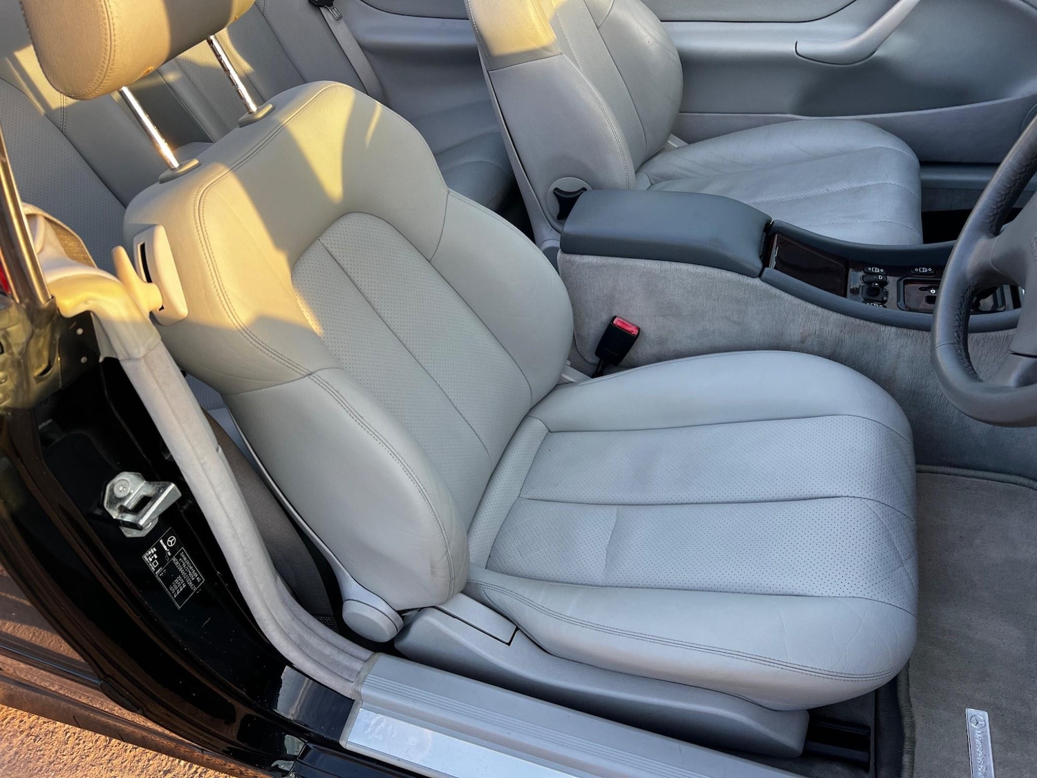 Used Mercedes-Benz CLK 1999 for sale - 76306568: Photo 13