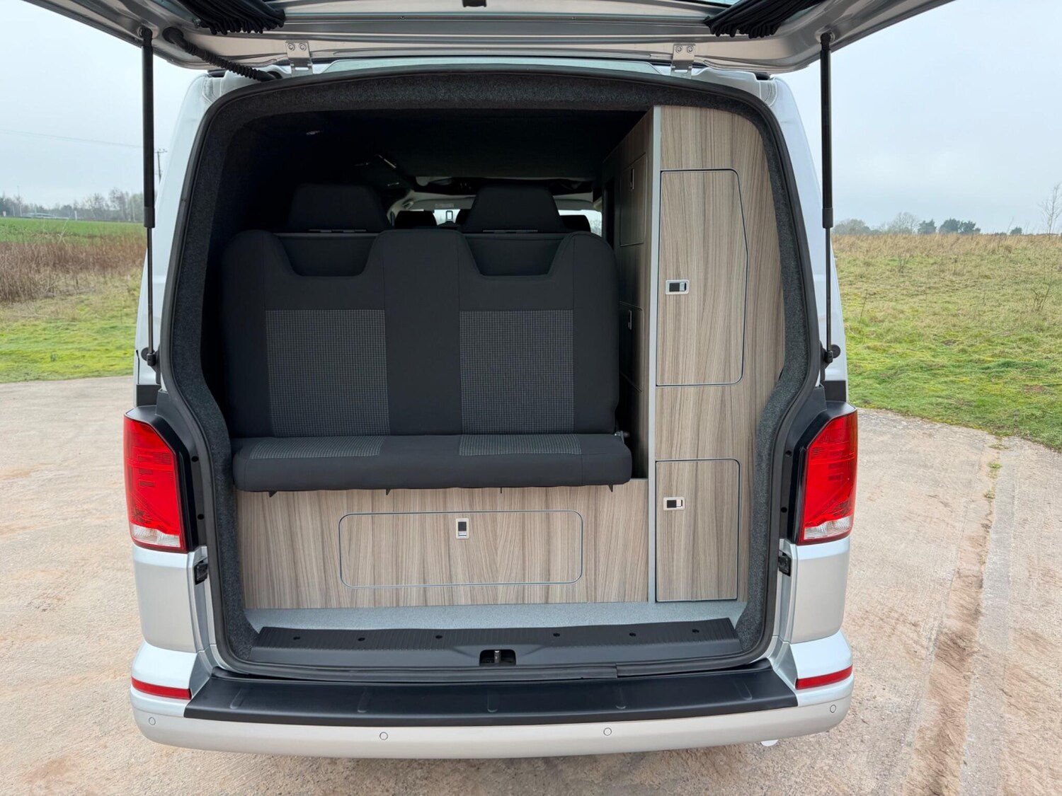 Used Volkswagen Campervan for sale - 77752978: Photo 12