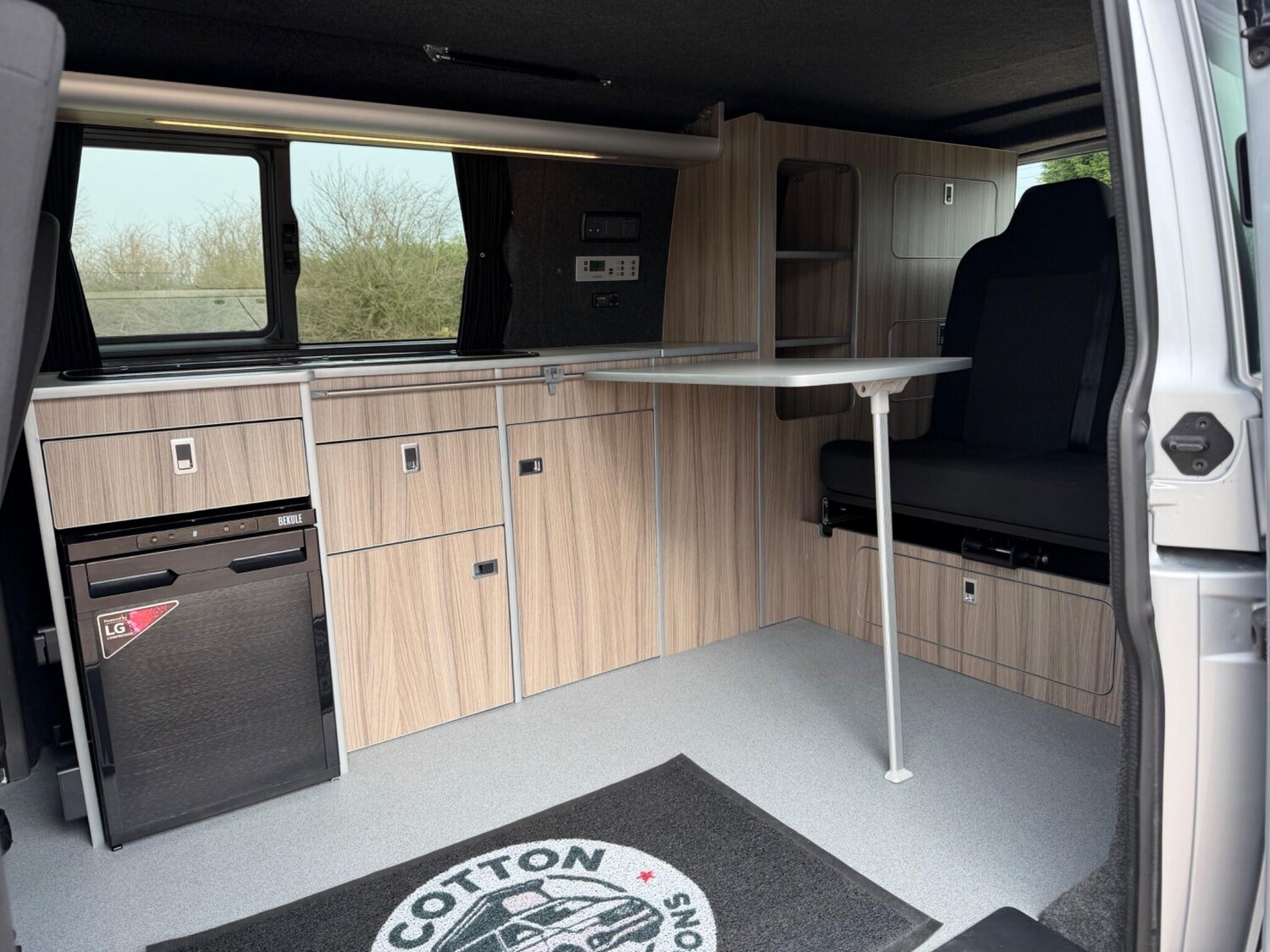 Used Volkswagen Campervan for sale - 77752978: Photo 6