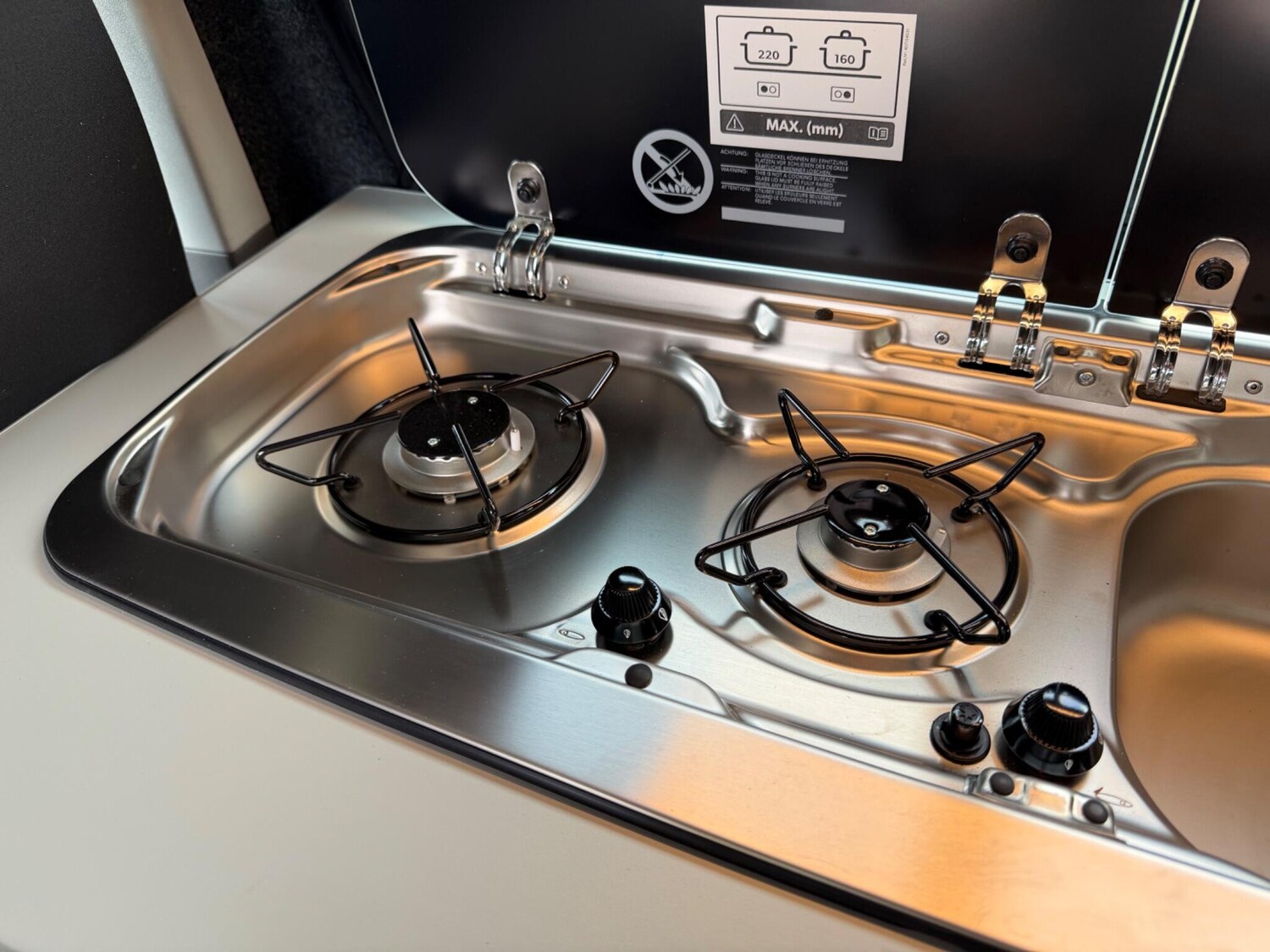 Used Volkswagen Campervan for sale - 77752978: Photo 92