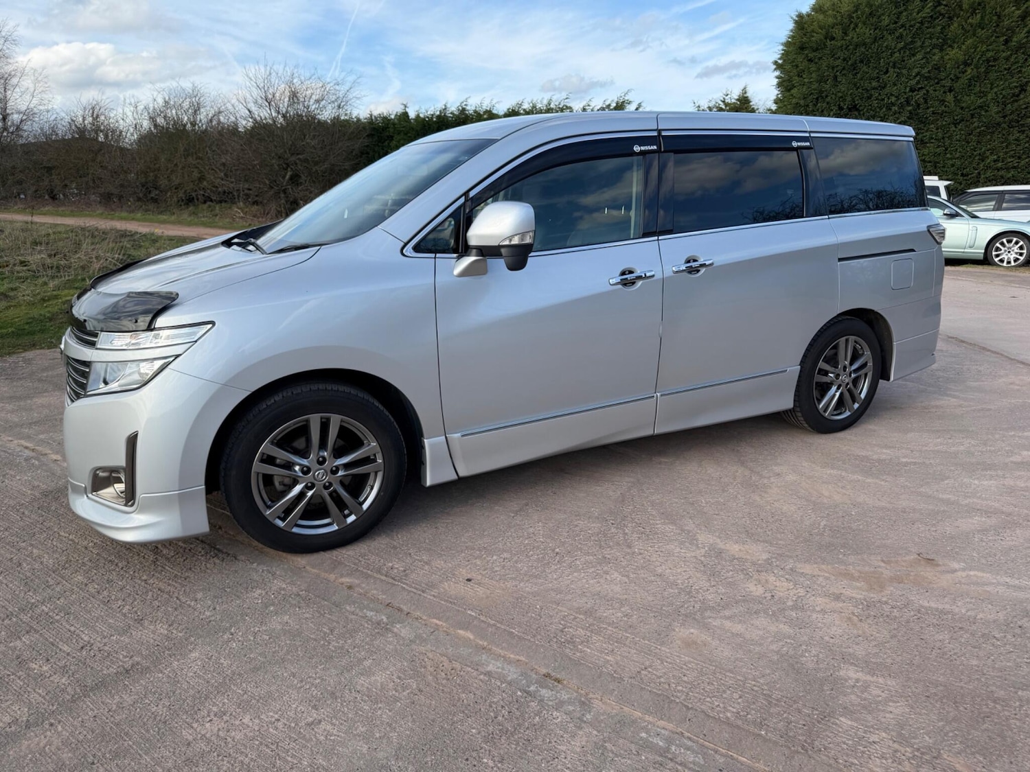 Used Nissan Elgrand 2024 for sale - 77723339: Photo 27