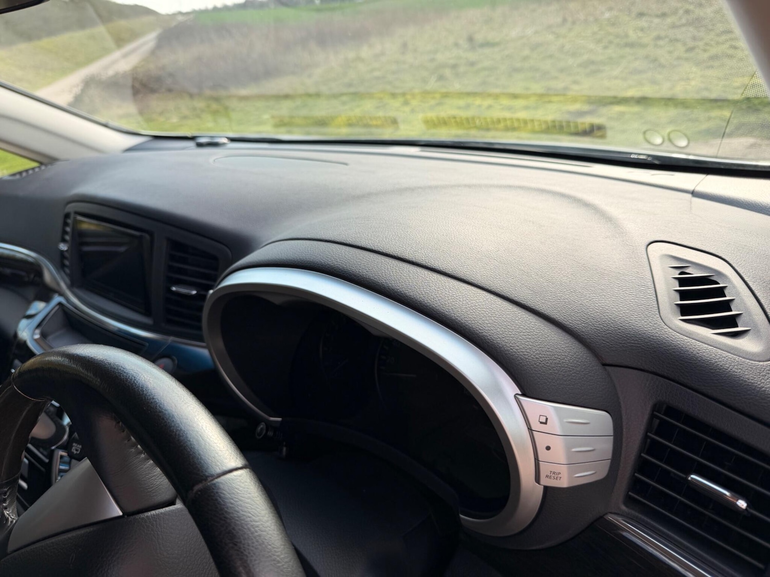 Used Nissan Elgrand 2024 for sale - 77723339: Photo 38