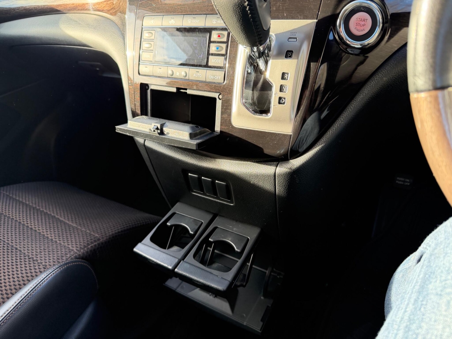 Used Nissan Elgrand 2024 for sale - 77723339: Photo 39