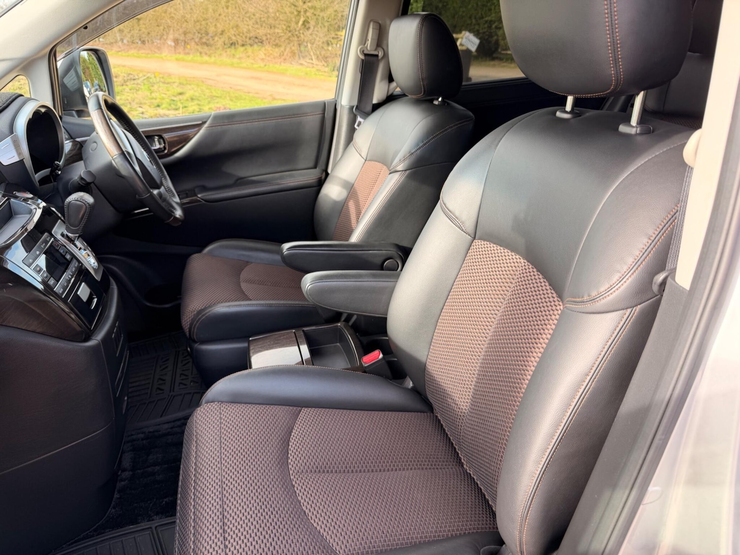 Used Nissan Elgrand 2024 for sale - 77723339: Photo 65